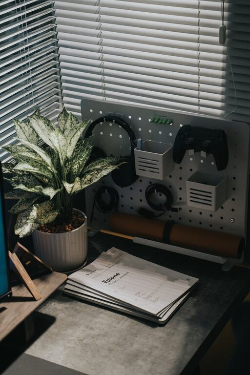 Simple Ways to Personalize Your Workspace for Comfort and Creativity